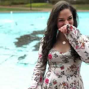 Meet your Posher, Olivia